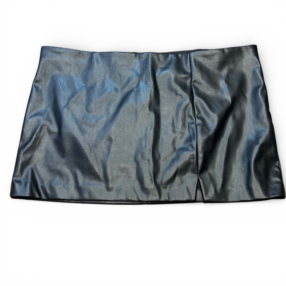 H&M Divided Vegan Faux Leather Mini Skirt Black‎ XL NWT